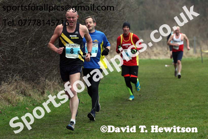 Veteran mens 2018 Durham Cathedral Cross Country Relays. Photo:  David T. Hewitson/Sports for All Pics